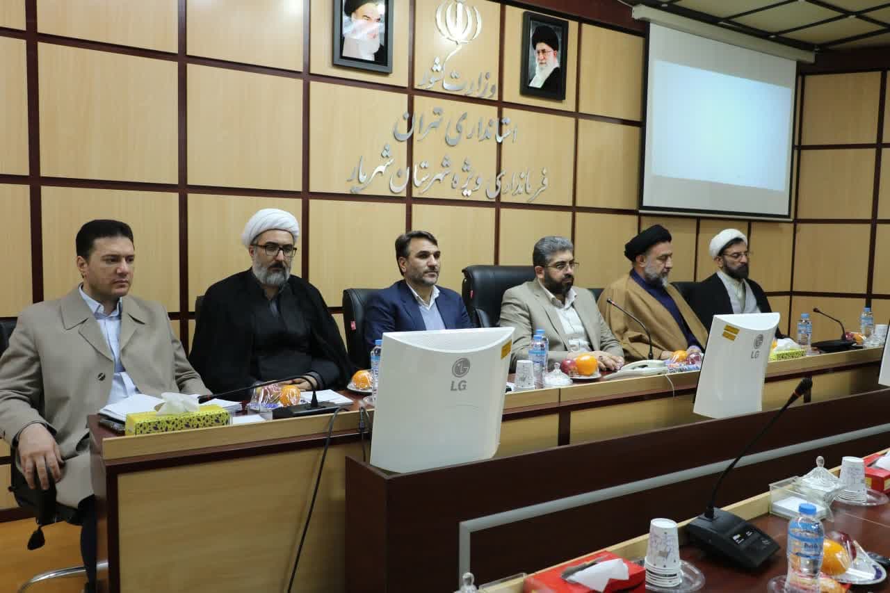 نشست توجیهی داوطلبین دوازدهمین دوره انتخابات مجلس شورای اسلامی
